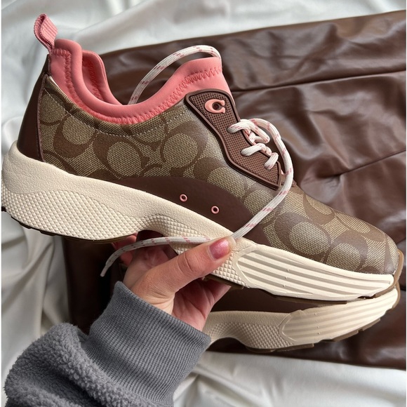 BWOT Coach C270 Tech Runner - Picture 5 of 6